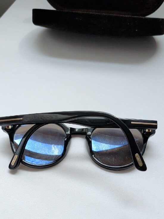 Tom Ford Black Round Frame Sunglasses with Branded Case